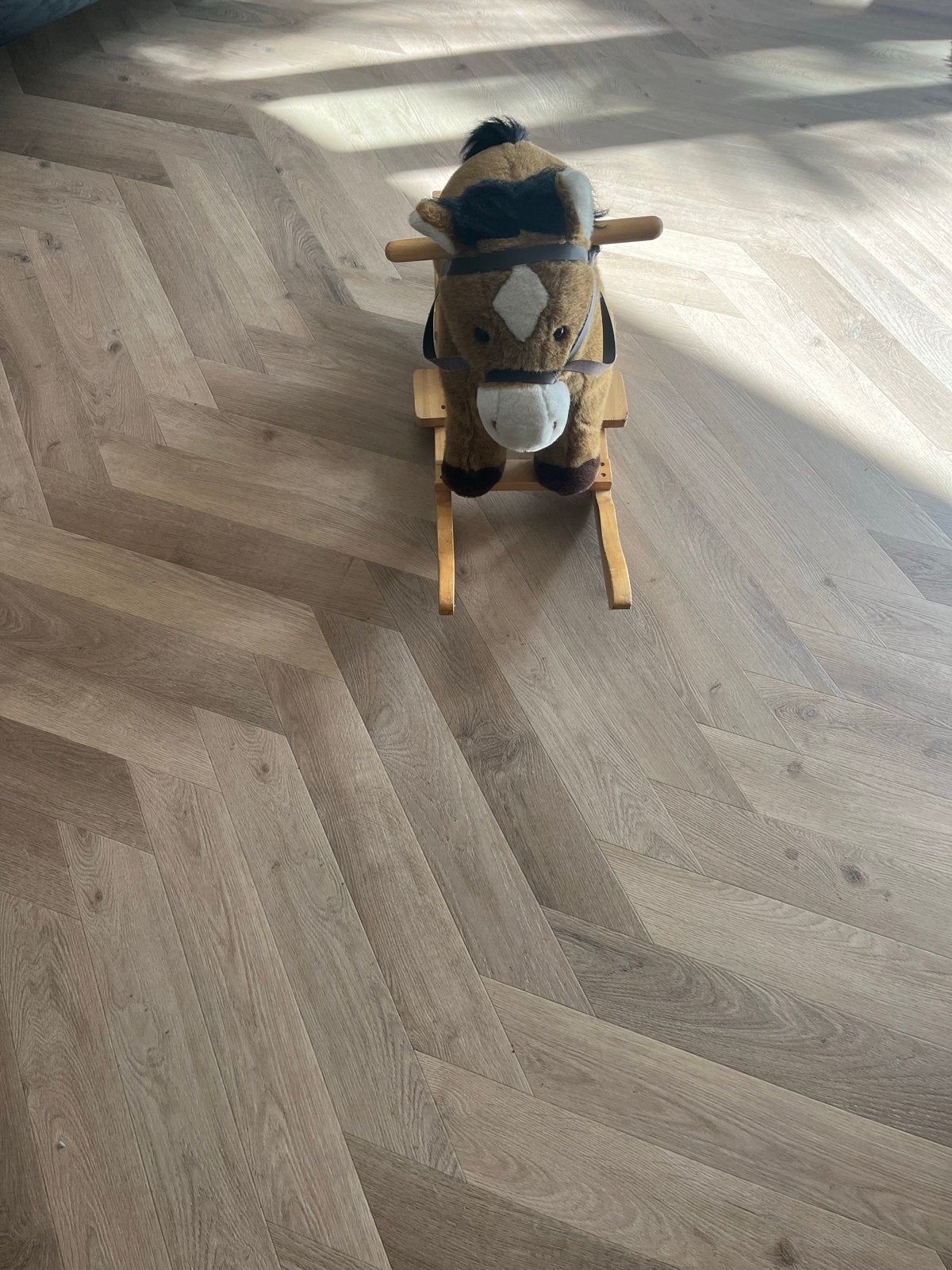 Schattig hobbelpaard voor uren speelplezier, Ophalen of Verzenden, Gebruikt, Jongen of Meisje