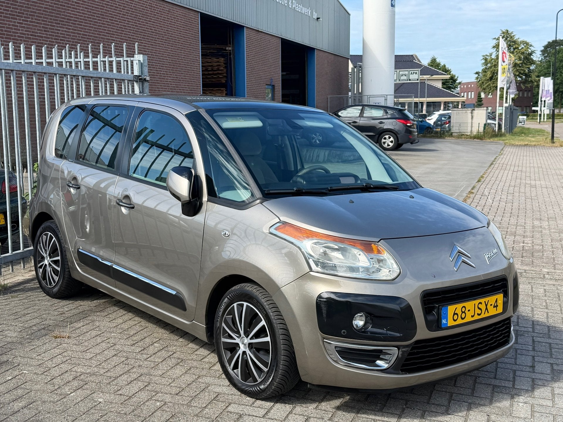 Citroen C3 Picasso 1.4 VTi Exclusive NL AUTO NAP! PANORAMA l, Auto's, Voorwielaandrijving, Dealer onderhouden, Gebruikt, Beige