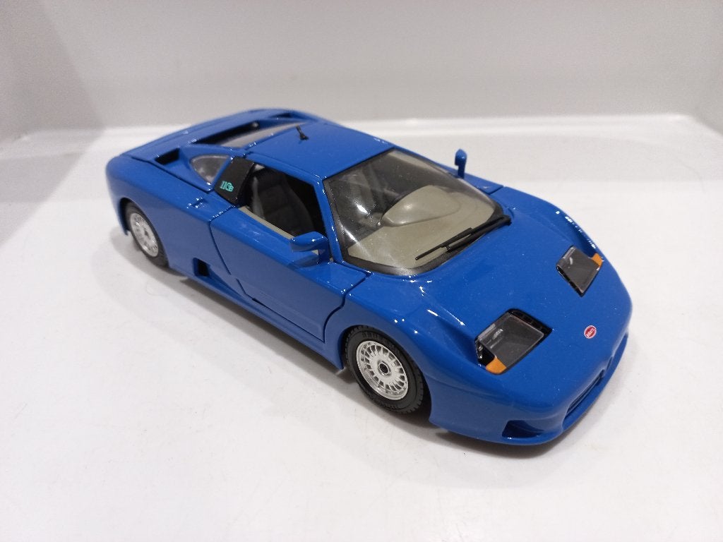Bugatti 11 GB Bburago 1:24 modelauto 127, Ophalen of Verzenden, Zo goed als nieuw, Auto, Bburago