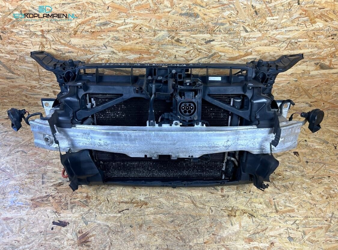 Audi A3 8V 1.4 Hybride E-Tron Voorfront koelerpakket radiate