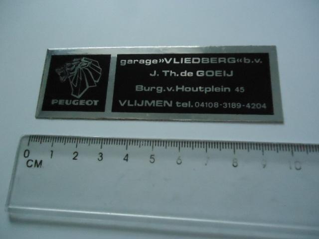 sticker oud Peugeot dealer Vlijmen Vliedberg de Goeij auto, Verzenden, Zo goed als nieuw, Bedrijf of Vereniging