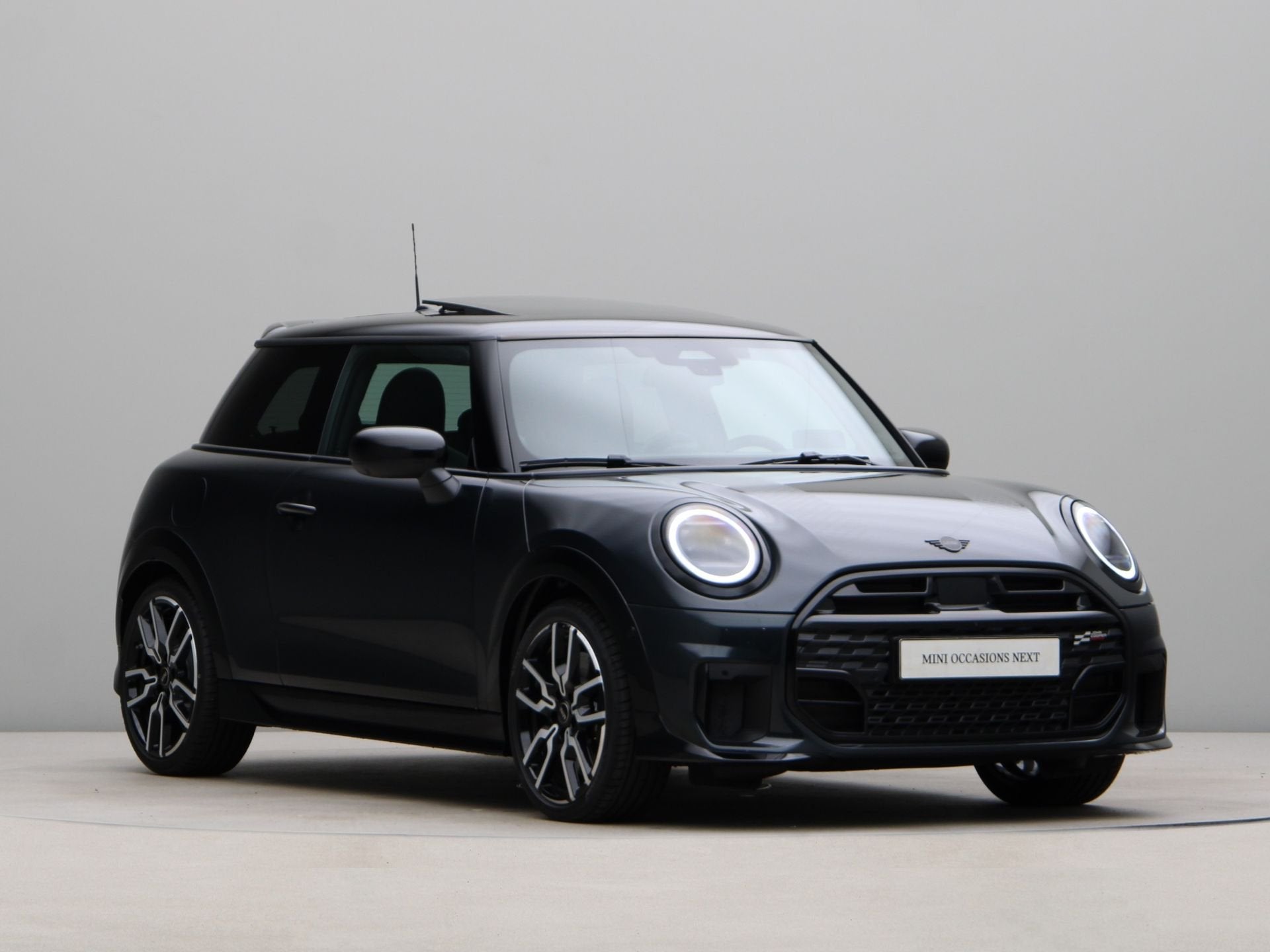 MINI Cooper S John Cooper Works Pakket XL (bj 2026), Auto's, 4 cilinders, Met garantie (alle), Bedrijf, 204 pk