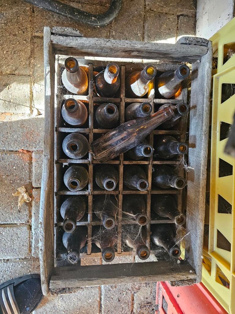 Vintage houten krat met flessen, Ophalen, Minder dan 50 cm, Gebruikt, Glas
