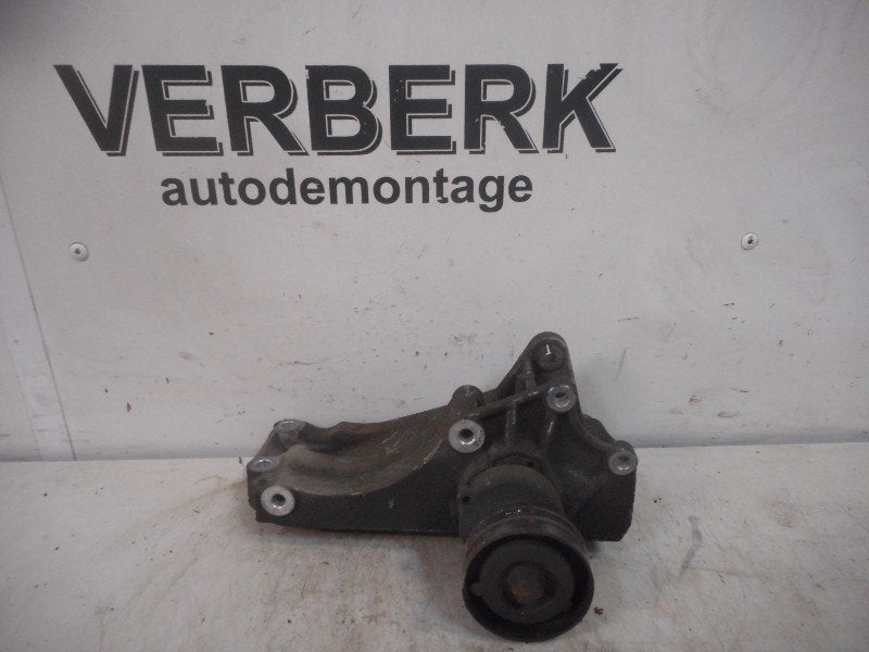 Dynamo Steun Volkswagen Golf III (1H1) 1996 030145169H, Auto-onderdelen, Gebruikt, Volkswagen, Volkswagen AG, Kundenbetreuung@volkswagen.de