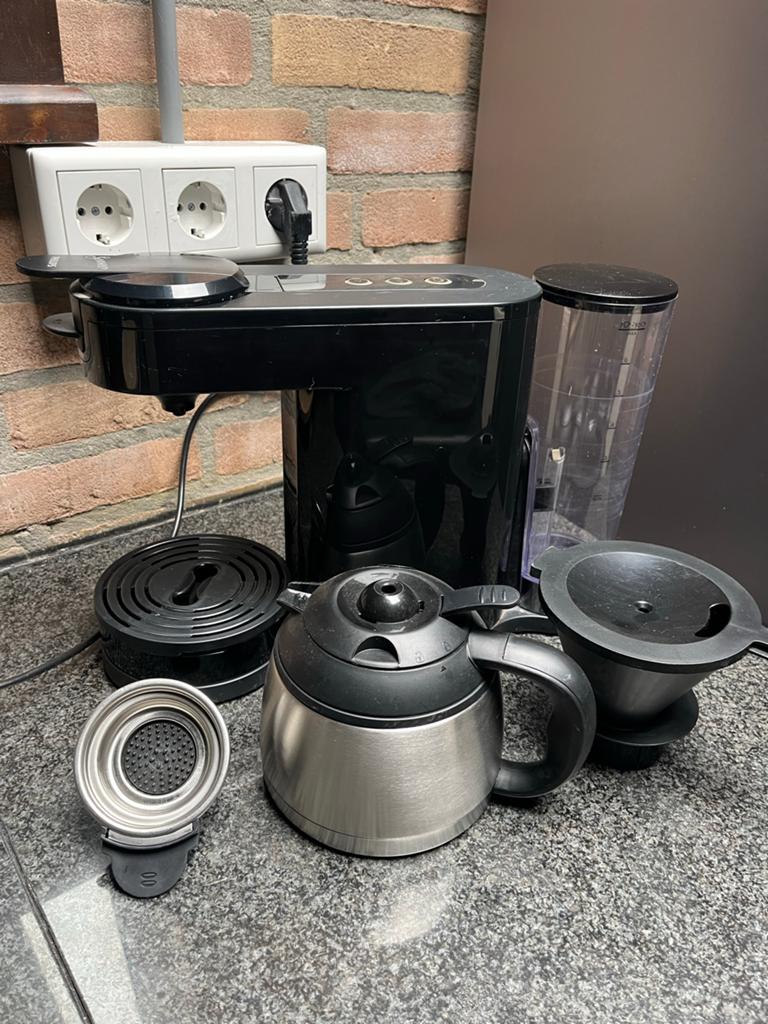 Philips Senseo Switch 2-in-1 Koffiezetapparaat Zwart, Witgoed en Apparatuur, Koffiezetapparaten, Ophalen, Afneembaar waterreservoir