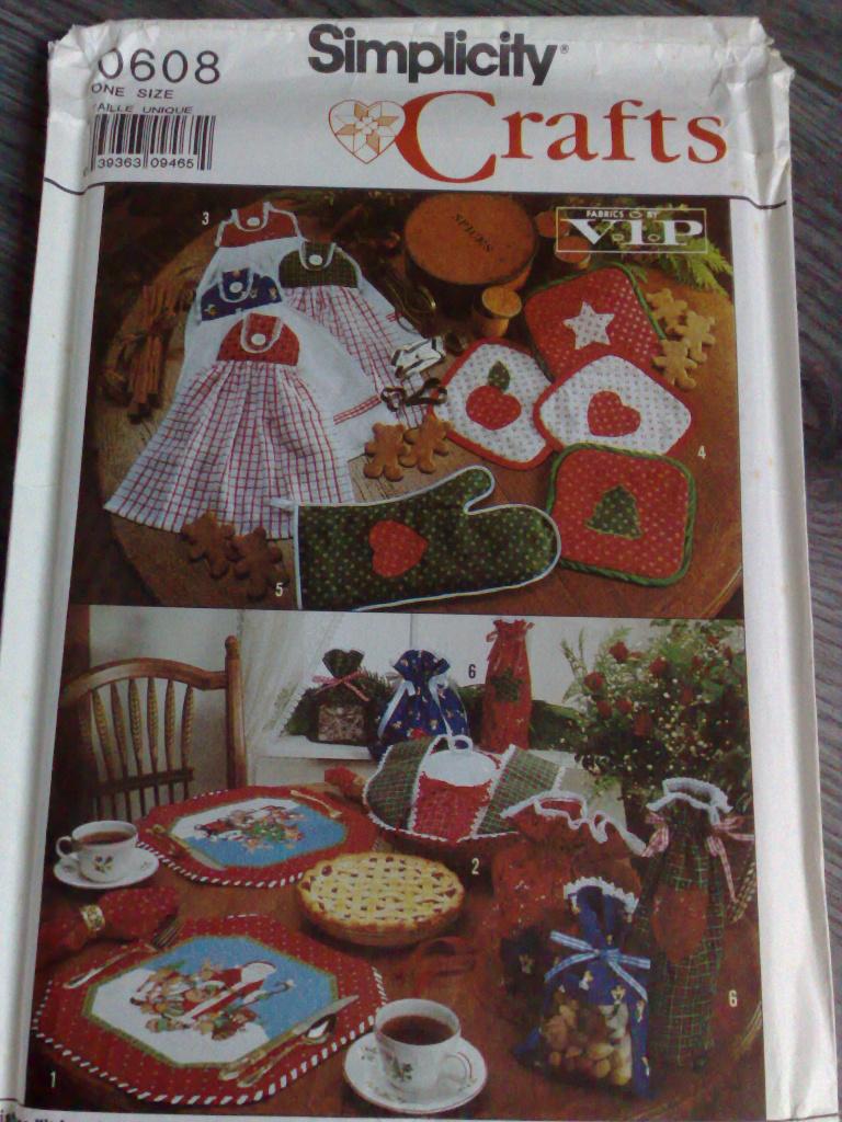 15 x Simplicity Naaipatroon ''kerst, keuken , accessoires..., Hobby en Vrije tijd, Kledingpatronen, Verzenden, Zo goed als nieuw