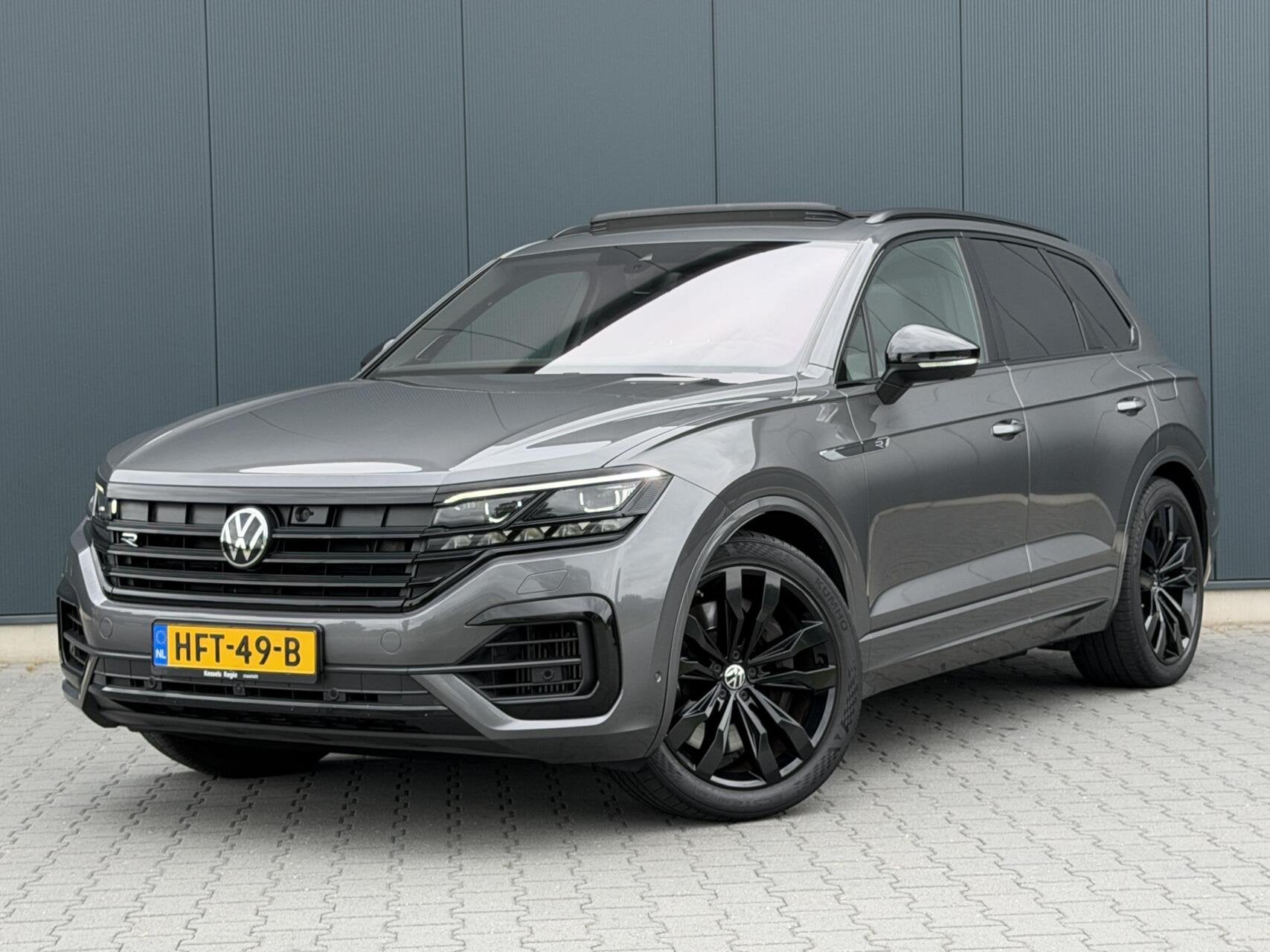 Volkswagen Touareg 3.0 TSI 4MOTION R Pano - Hud - Nachtzicht, Auto's, Volkswagen, Automaat, Gebruikt, 2995 cc, 462 pk