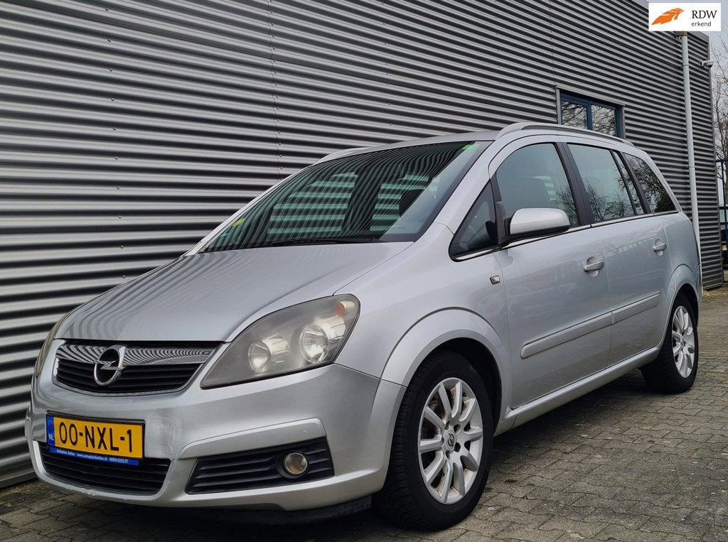 Opel Zafira 1.8 Cosmo 7Pers. 11-2005 Reflexzilver Metallic A, Auto's, Stof, Gebruikt, Zwart, 4 cilinders
