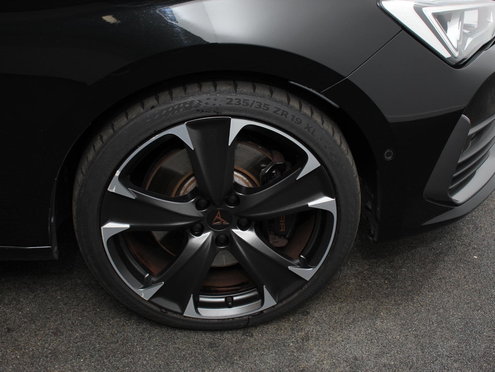 CUPRA Leon Sportstourer 1.4 e-Hybrid VZ 245 pk DSG Wegklapba, Auto's, Stof, Gebruikt, 4 cilinders, Leon