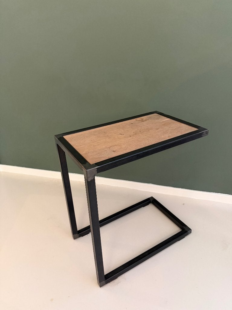 Industriële bijzettafel – staal/hout - 30x50x55, Huis en Inrichting, Tafels | Bijzettafels, Minder dan 55 cm, Gebruikt, Industrieel