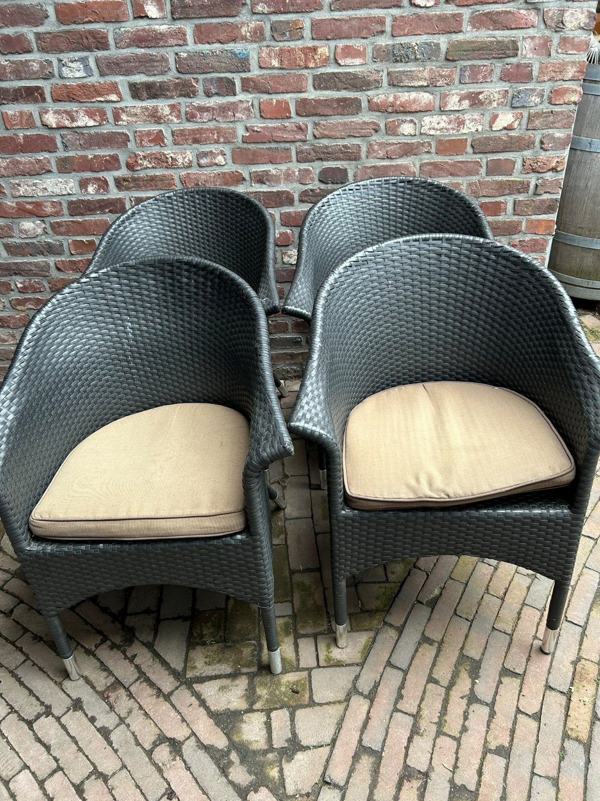 4 mooie degelijke tuinstoelen, Ophalen, Zo goed als nieuw, Kunststof