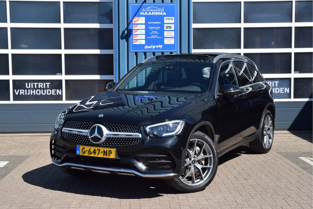 Mercedes-Benz GLC 200 Premium Plus AMG PAKKET Panoramadak, Auto's, Gebruikt, 4 cilinders, 2000 kg, Zwart