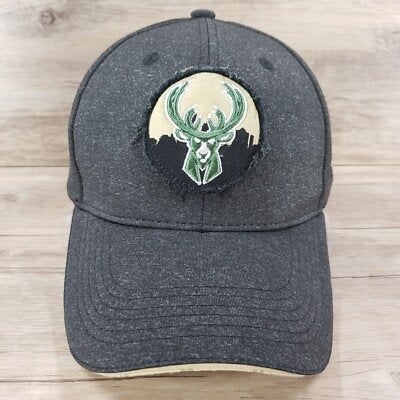 Milwaukee Bucks Snapback Pet - Fear the Deer BMO, Ophalen, Zo goed als nieuw, One size fits all, Pet