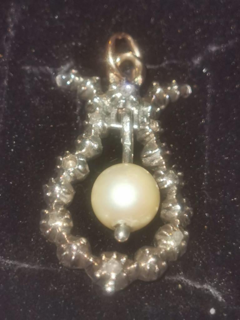 Gouden rozet geslepen diamanten ketting hanger, Met edelsteen, Gebruikt, Overige voorstellingen, Ophalen of Verzenden