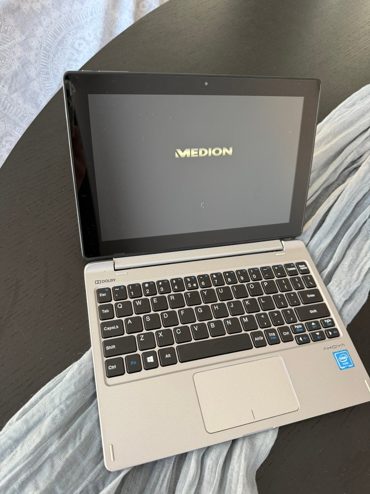 Medion Laptop, Ophalen, Met touchscreen, Zo goed als nieuw, 11 inch
