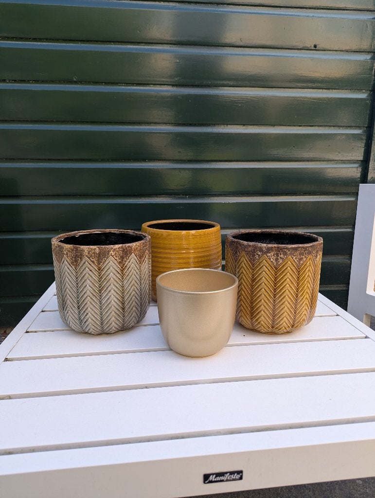 Diverse bloempotten, Tuin en Terras, Bloempotten, Ophalen, Rond, Binnen, Zo goed als nieuw