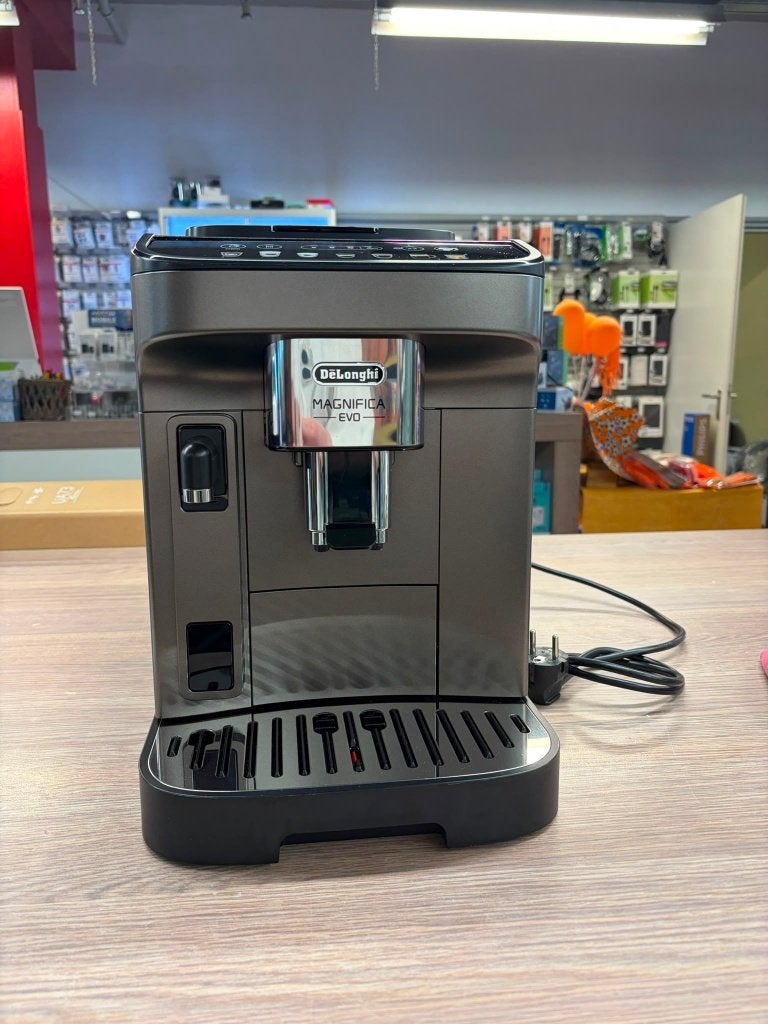 De'Longhi Magnifica Evo ECAM290.81.TB, Afneembaar waterreservoir, Koffiemachine, Zo goed als nieuw, 1 kopje