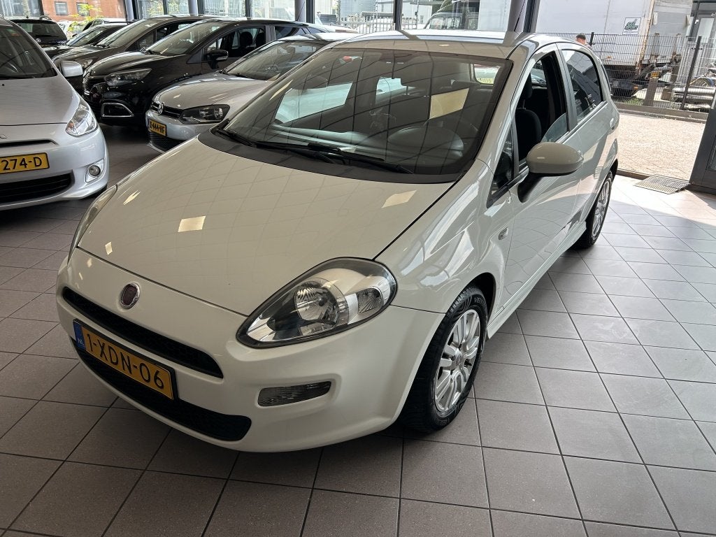 Fiat Punto Evo 0.9 TwinAir Street NAVI AIRCO NW APK BJ 2014, Auto's, Fiat, Voorwielaandrijving, Gebruikt, Euro 6, Origineel Nederlands