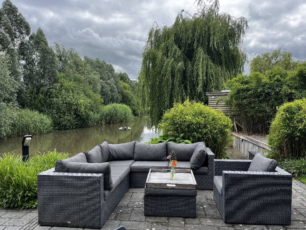 Loungeset hoekbank, stoel, hocker en kussens €175, Ophalen, 5 zitplaatsen, Kunststof, Gebruikt