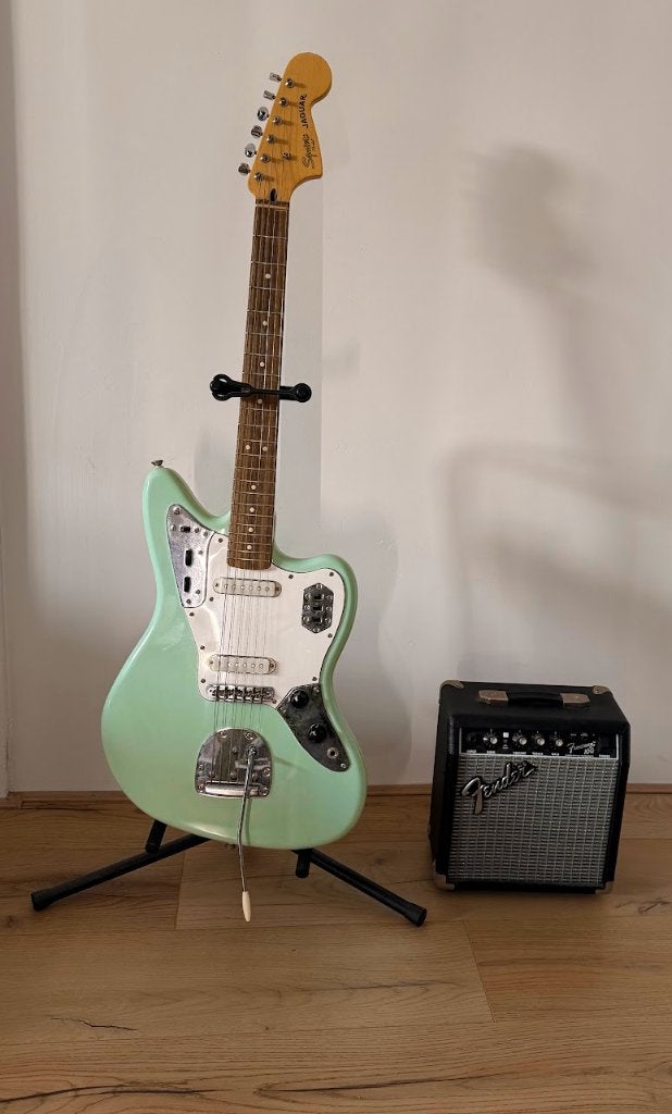 Squier Vintage Modified Jaguar (Surf Green) + Versterker, Ophalen, Fender, Met versterker, Zo goed als nieuw