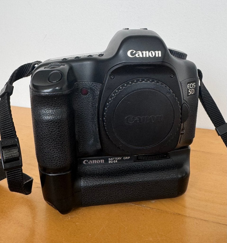 Canon EOS 5D met battery grip en flitser, Gebruikt, Spiegelreflex, Canon, Ophalen of Verzenden