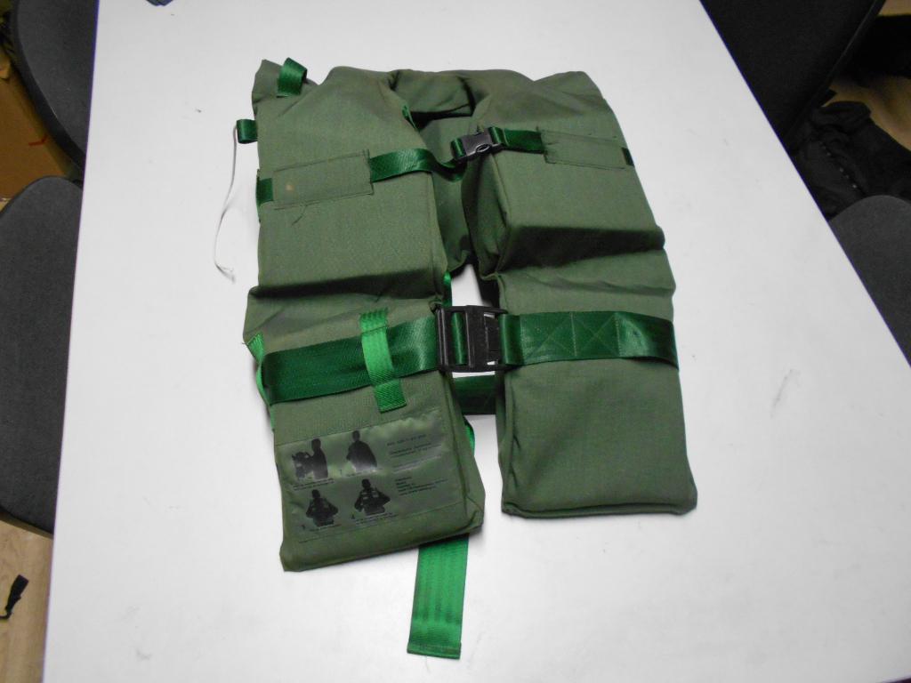 Reddingsvest zwemvest Nederlands leger, Verzamelen, Militaria | Algemeen, Ophalen of Verzenden, Landmacht, Nederland, Kleding of Schoenen