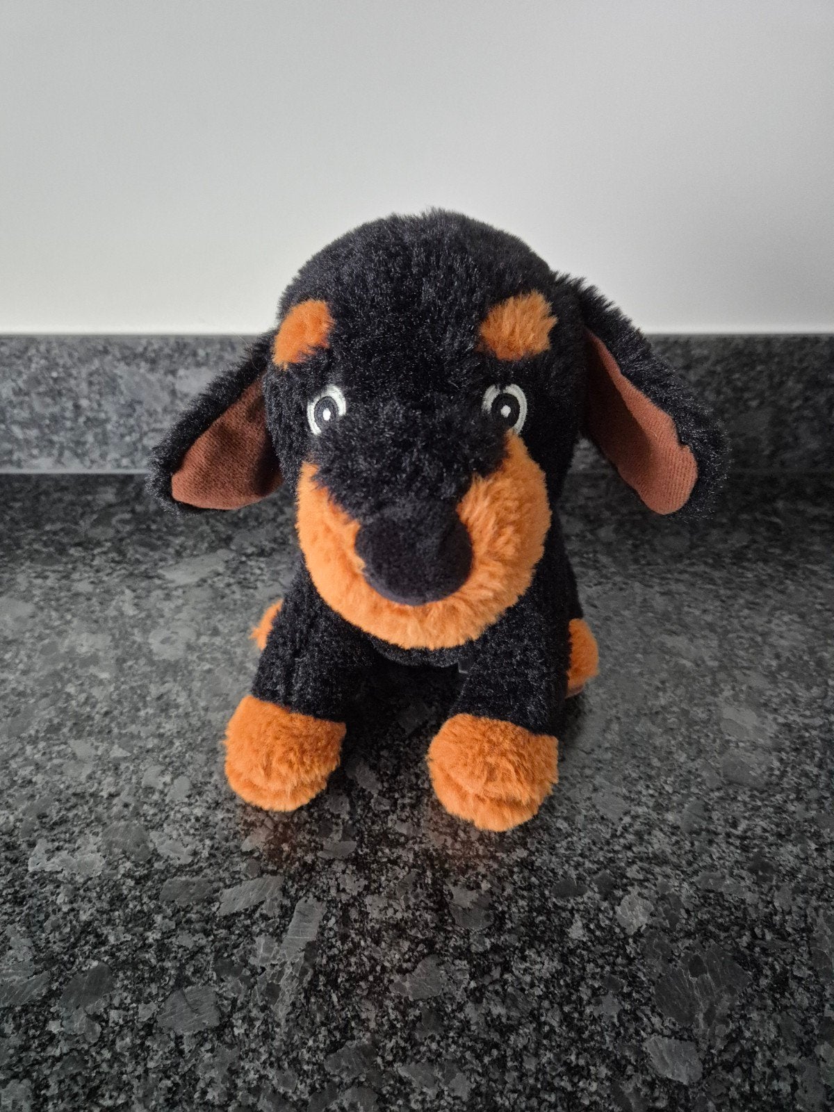 Zeeman - Knuffel Hond zwart met bruin, Ophalen of Verzenden, Hond