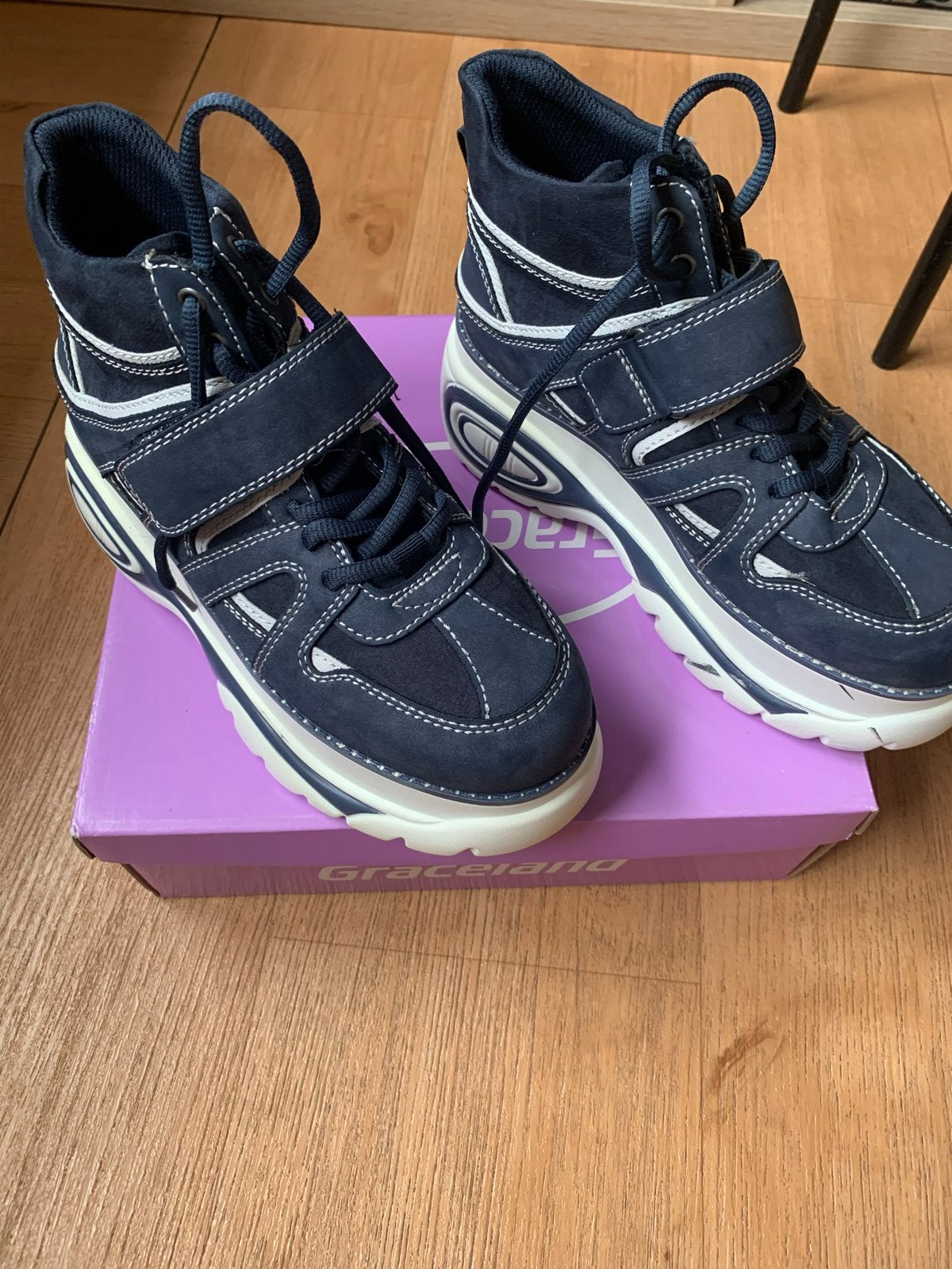 Donkerblauwe Graceland sneakers, maat 38, Ophalen of Verzenden, Gedragen, Blauw, Sneakers of Gympen