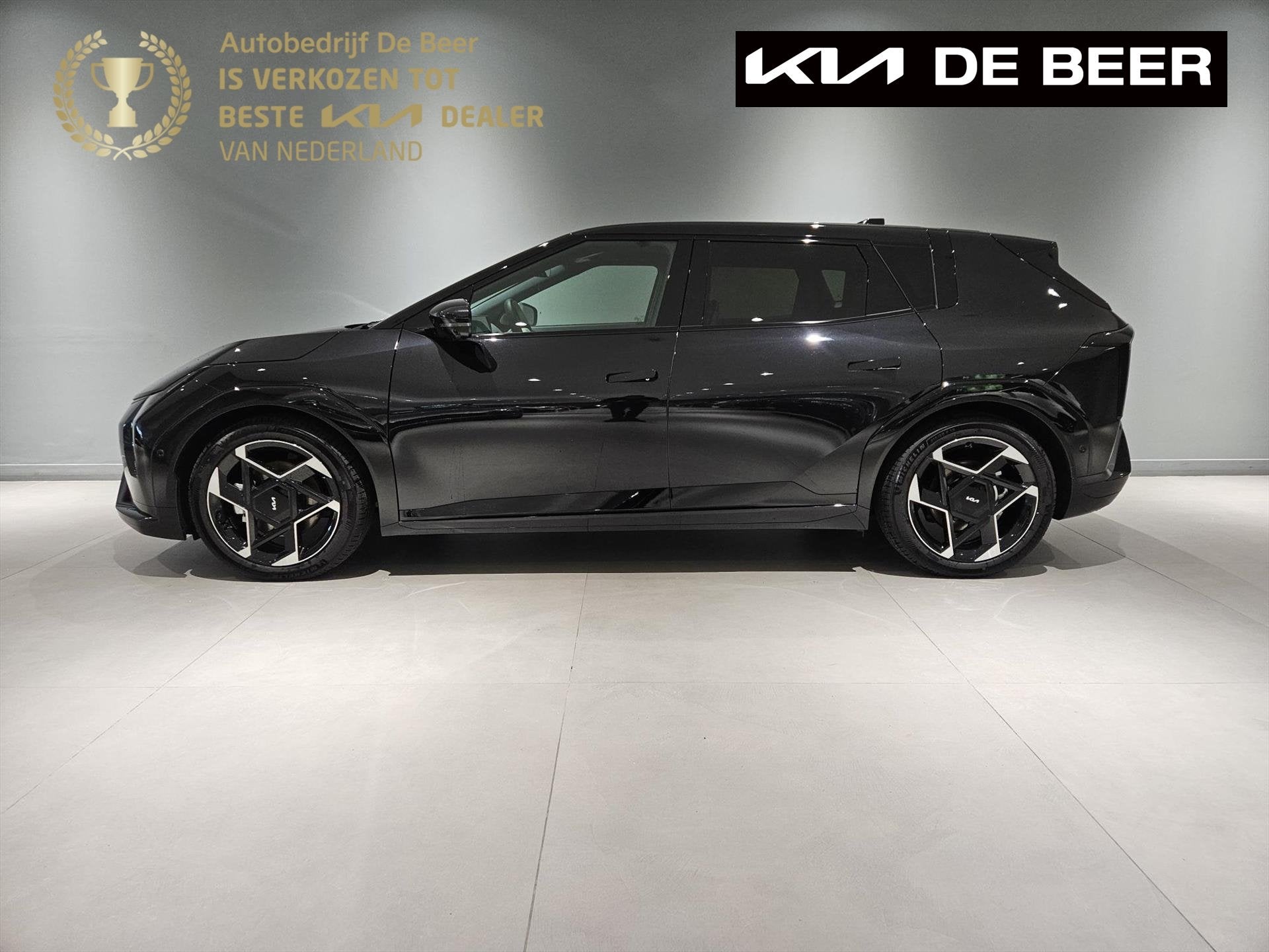 KIA Ev4 81,4 kWh 204PK GT-PlusLine Navi/ Pano/ Head Up, Auto's, Kia, 12 maanden, Gebruikt, Zwart, Kia Top Selectie
