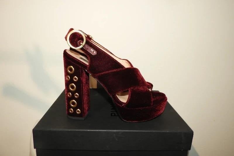 Pinko nieuwe schoenen velvet look rood ringen goud Nieuw39