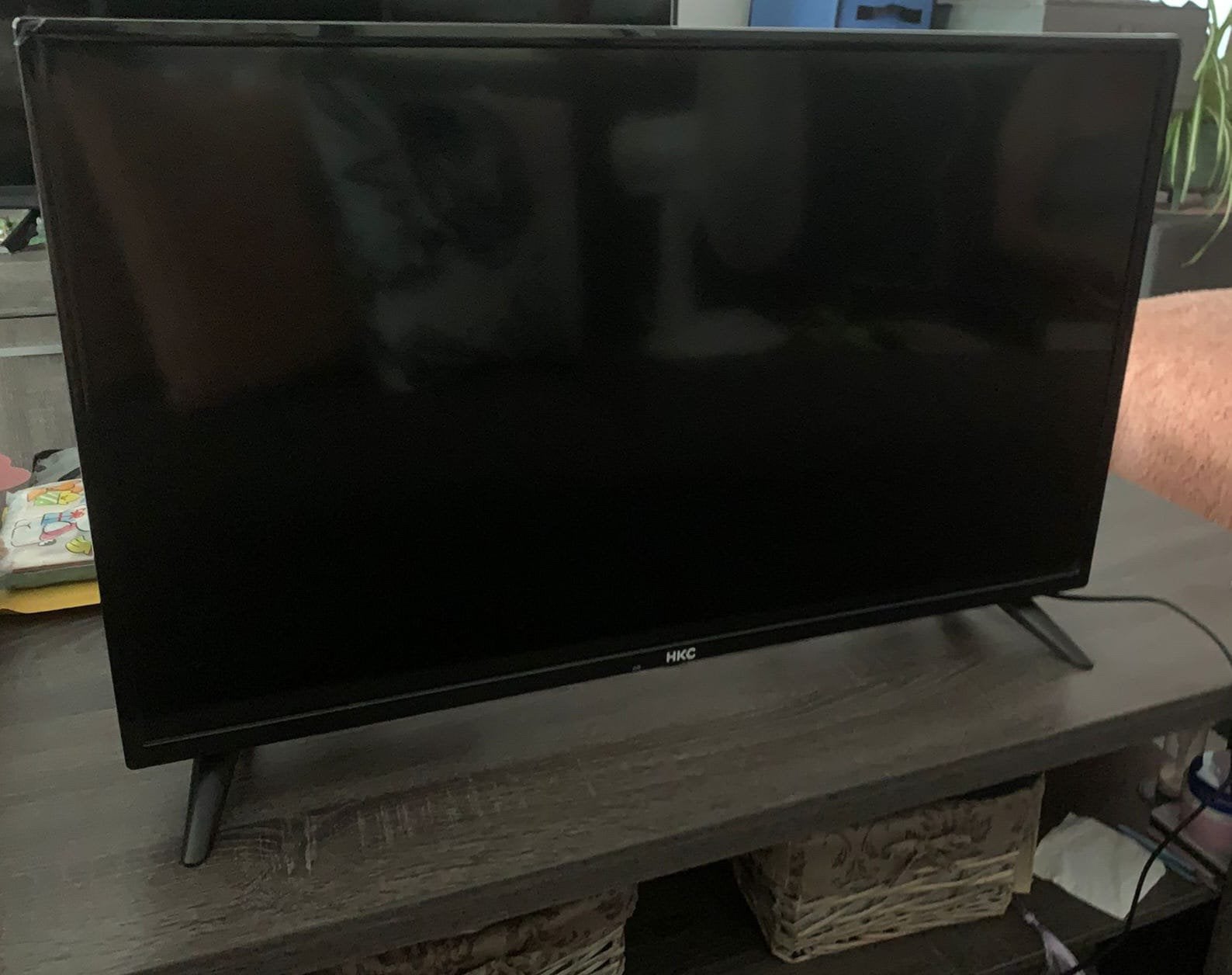 HKC Tv 32 inch, Audio, Tv en Foto, Televisies, Ophalen of Verzenden, Zo goed als nieuw, 50 Hz, Overige merken