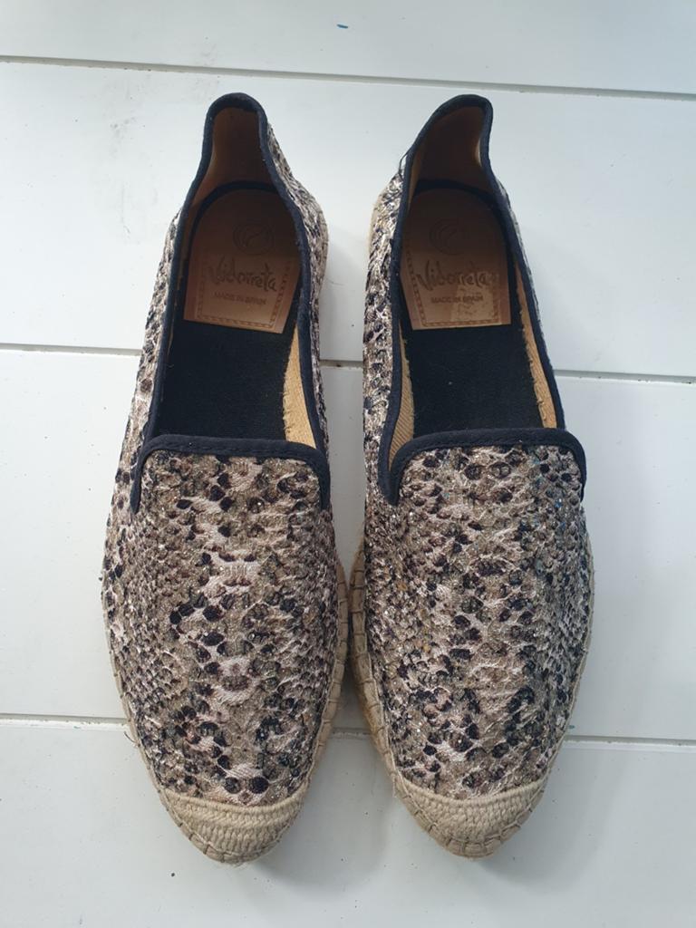 Vidorreta Espadrilles met Slangenprint - Maat 38, Overige kleuren, Ophalen of Verzenden, Zo goed als nieuw, Espadrilles of Moccasins