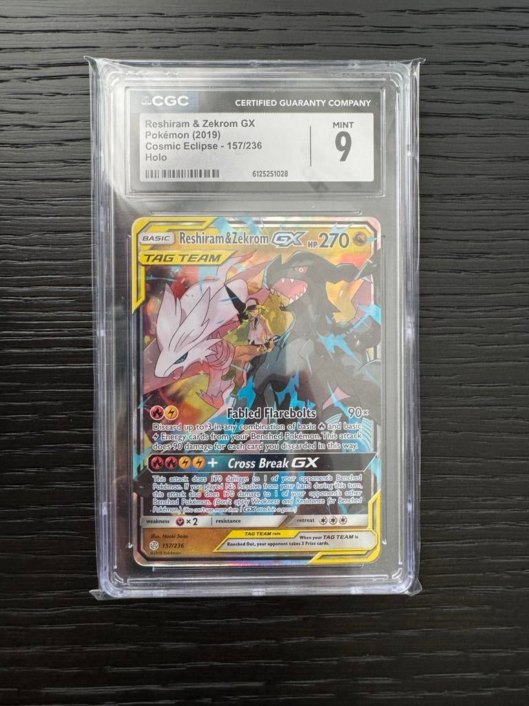 Reshiram & Zekrom GX 157/236 Cosmic Eclipse CGC 9 Mint, Ophalen of Verzenden, Zo goed als nieuw, Losse kaart, Foil