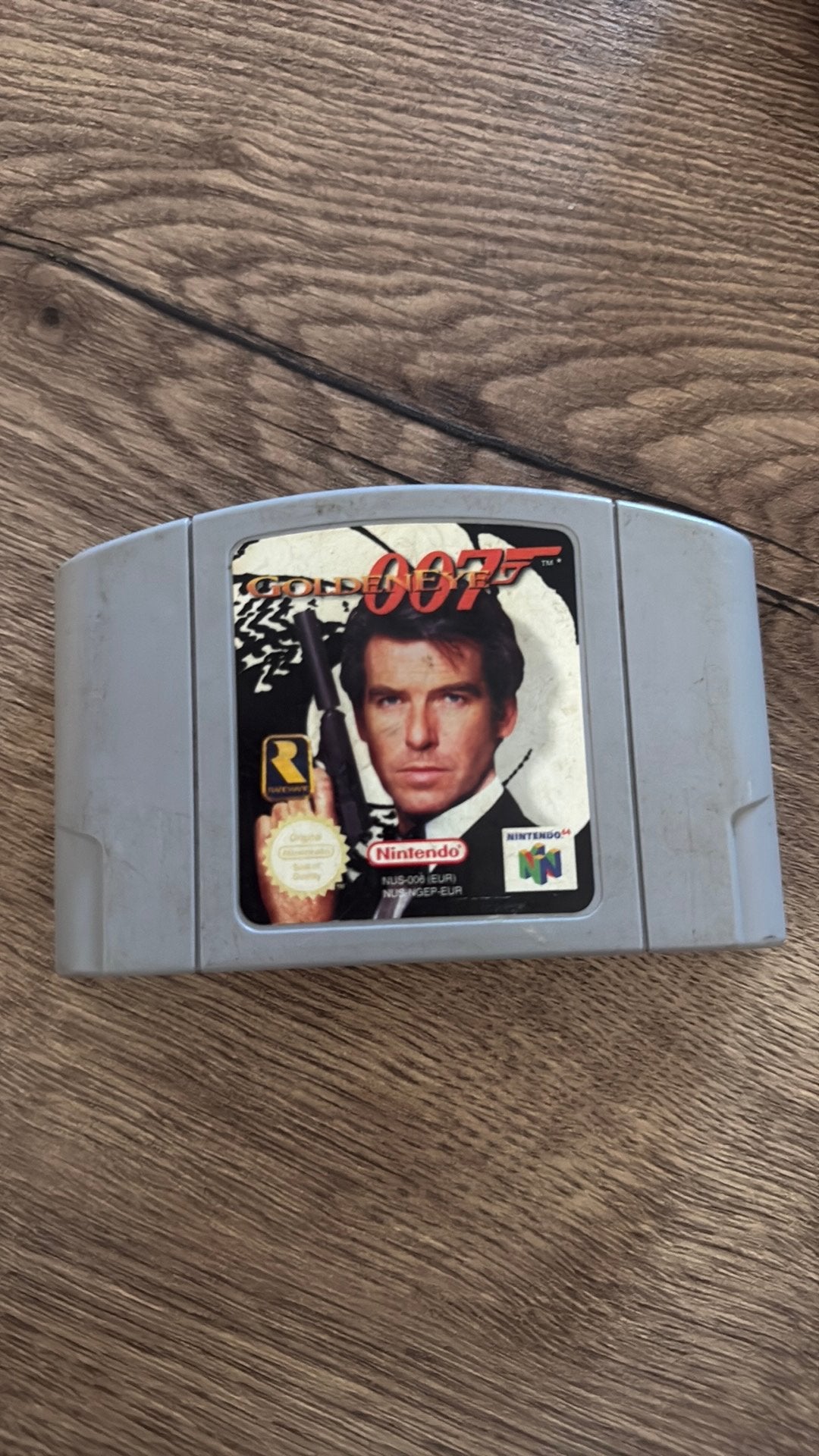 Nintendo 64 007 golden eye, Spelcomputers en Games, Games | Nintendo 64, 1 speler, Ophalen of Verzenden, Zo goed als nieuw, Shooter