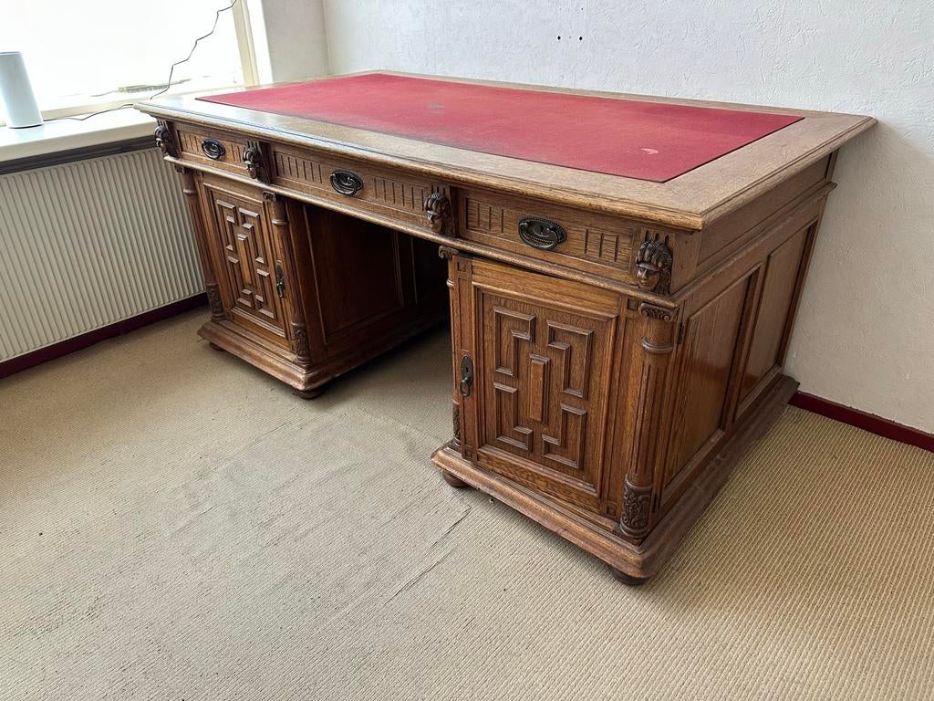Schitterend Antiek eiken bureau met houtsnijwerk, Ophalen of Verzenden
