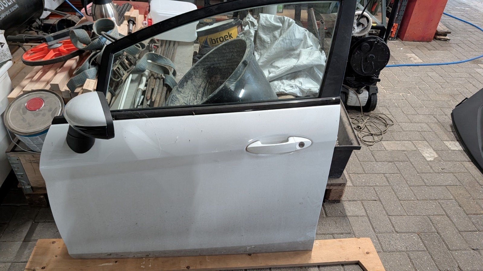Ford Fiesta 2011 linker voordeur compleet, Ophalen, Gebruikt, Deur, Voor