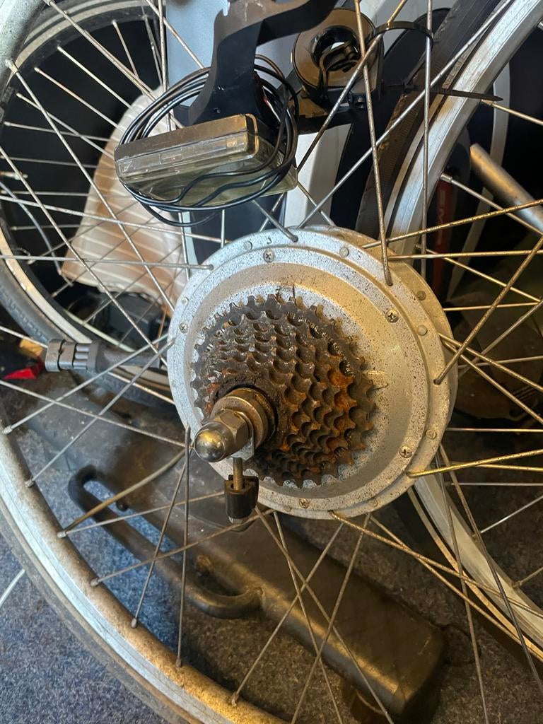 Achterwielmotor met band en bedieningspaneel, Ophalen of Verzenden, Gebruikt