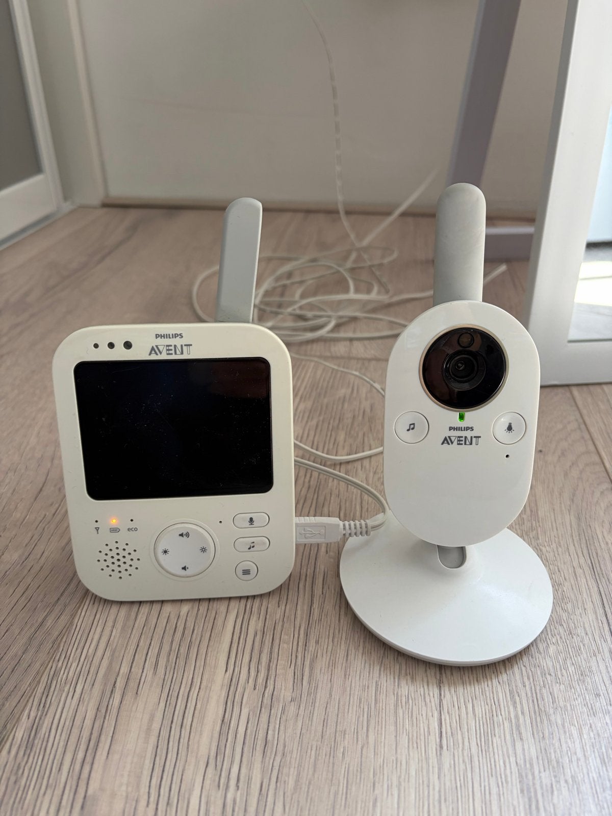 Philips Avent Babyfoon met camera en terugspreekfunctie, Kinderen en Baby's, Babyfoons, Ophalen of Verzenden, Gebruikt, 100 tot 250 meter