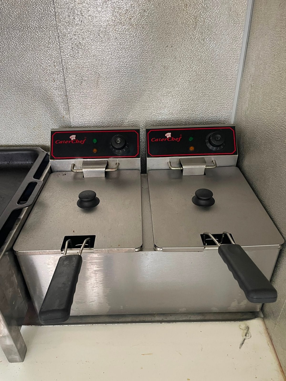 CaterChef Dubbele Friteuse 8L+8L RVS - Elektrisch, Ophalen, Gebruikt, Fornuis, Frituur en Grillen