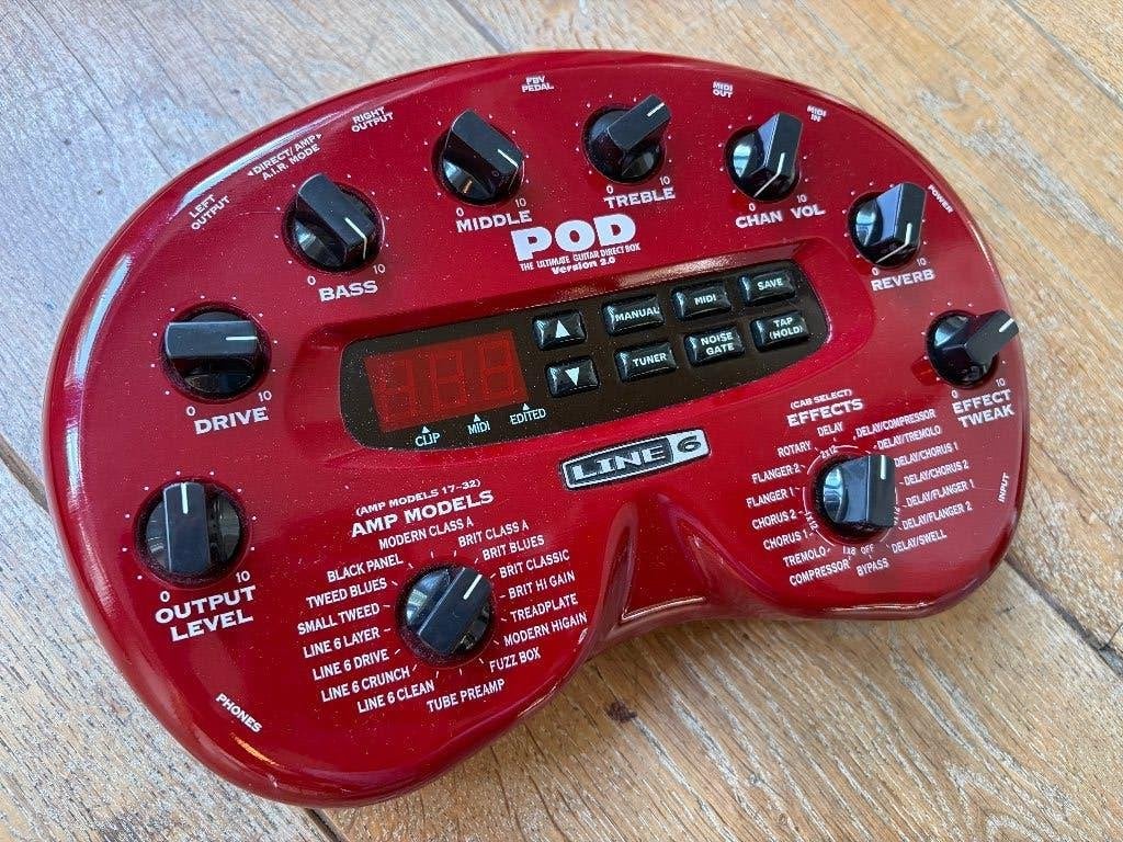 Line 6 POD 2.0 Multi fx Amp Modeler met channel switch, Verzenden, Gebruikt