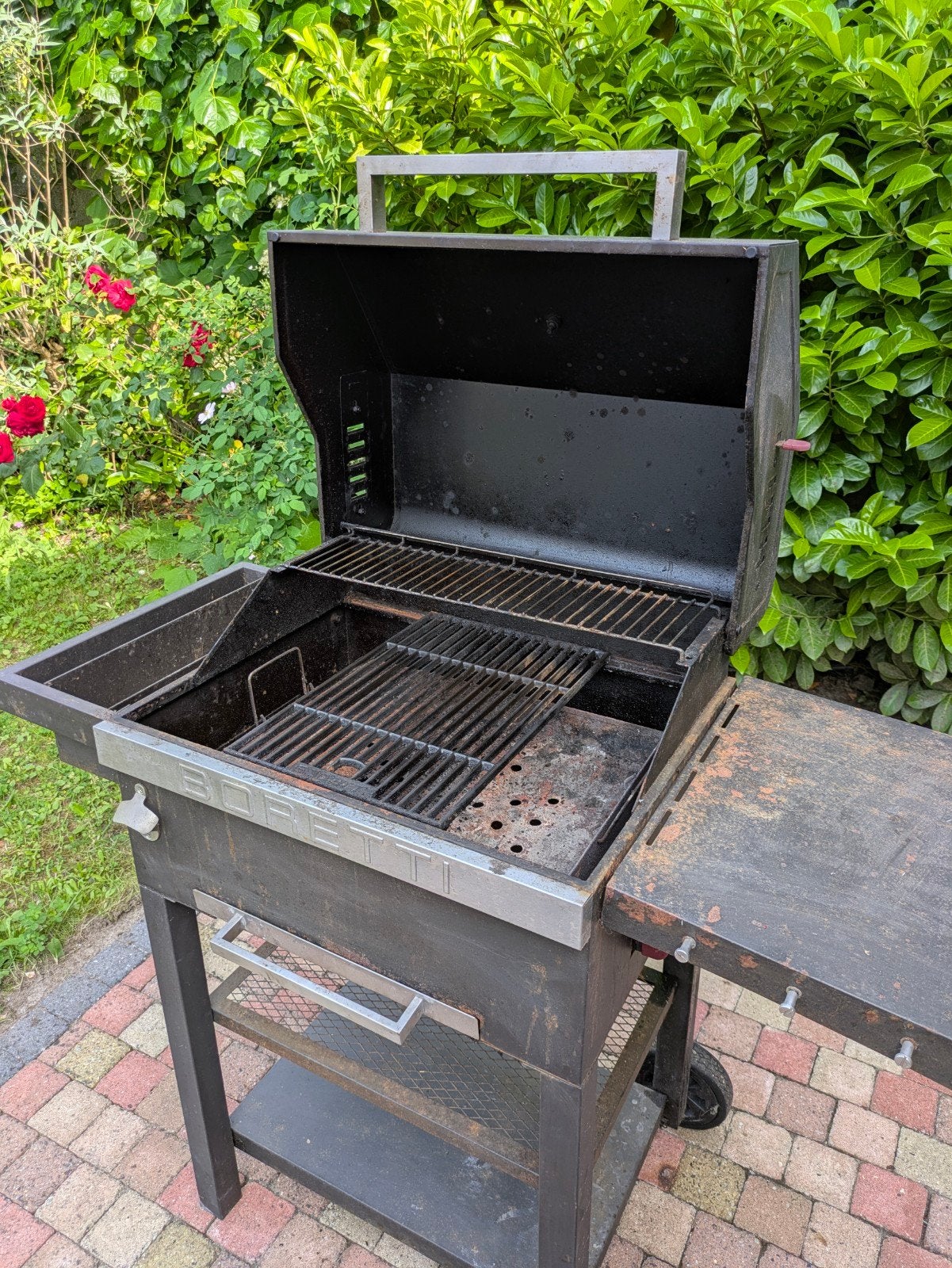 Boretti Vittoria barbecue met gietijzeren rooster en hoes, Ophalen, Gebruikt, Boretti