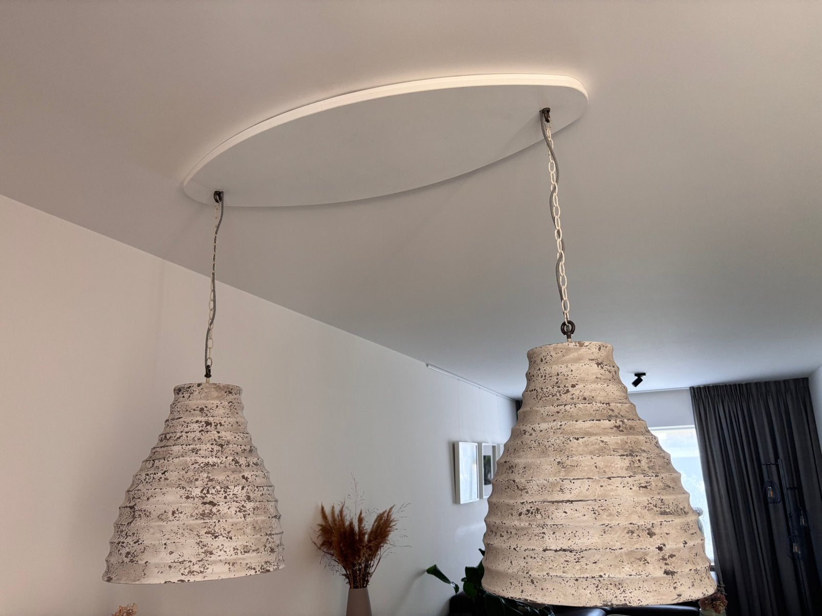 Set van 2 Youniq lampen – industrieel – compleet, Ophalen, Zo goed als nieuw, Betonlook voor modern, industrieel of japandi interieur