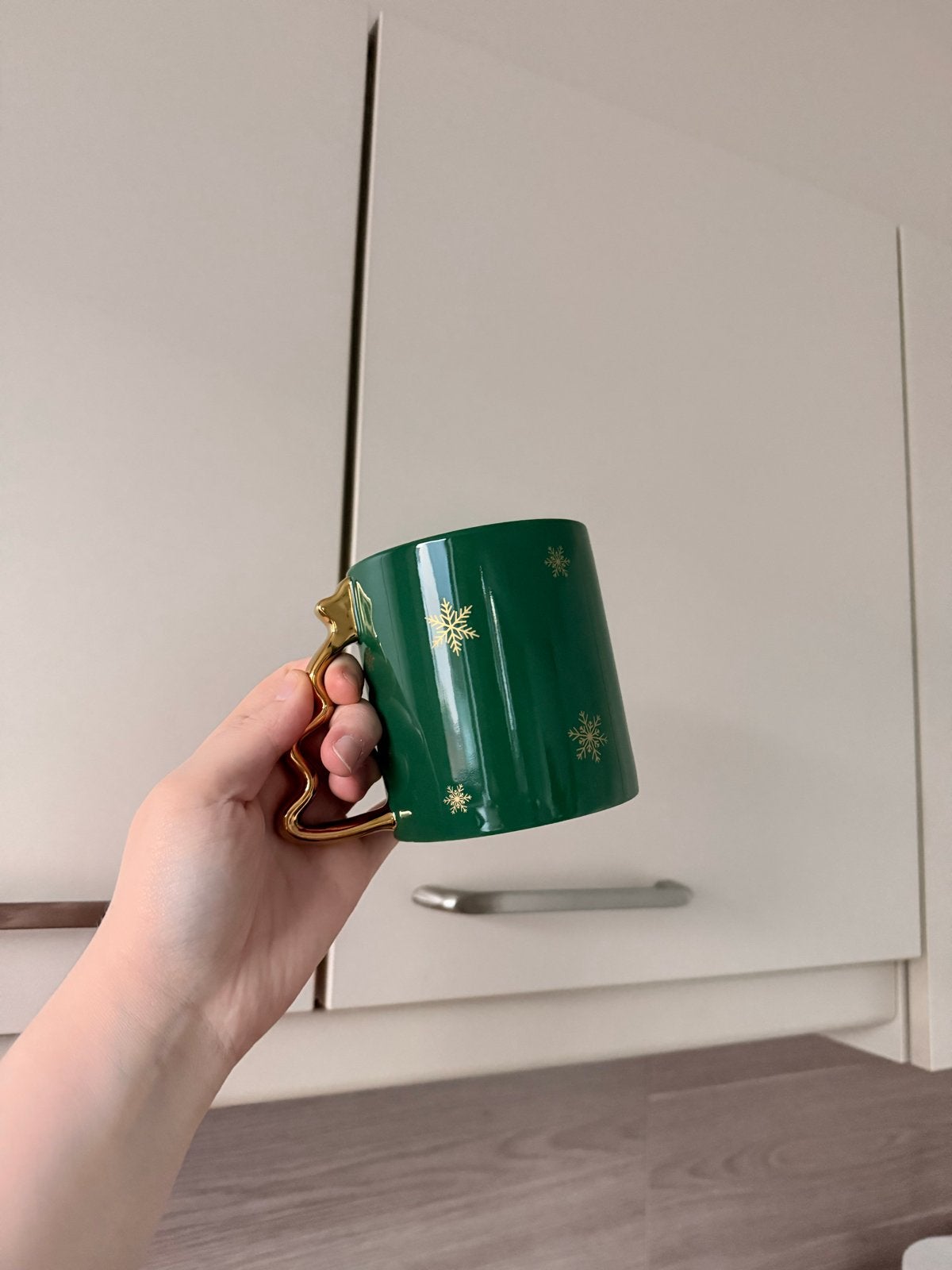 Starbucks Kerst Mok Groen met Gouden Sneeuwvlokken, Verzenden, Keramiek, Nieuw, Mok