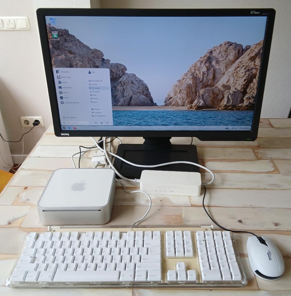 Mac Mini eind 2009, Core2Duo, 8Gb, 250 Gb SSD, Zorin Linux, Computers en Software, Apple Desktops, Ophalen, 24", Mac Mini, 3 tot 4 Ghz