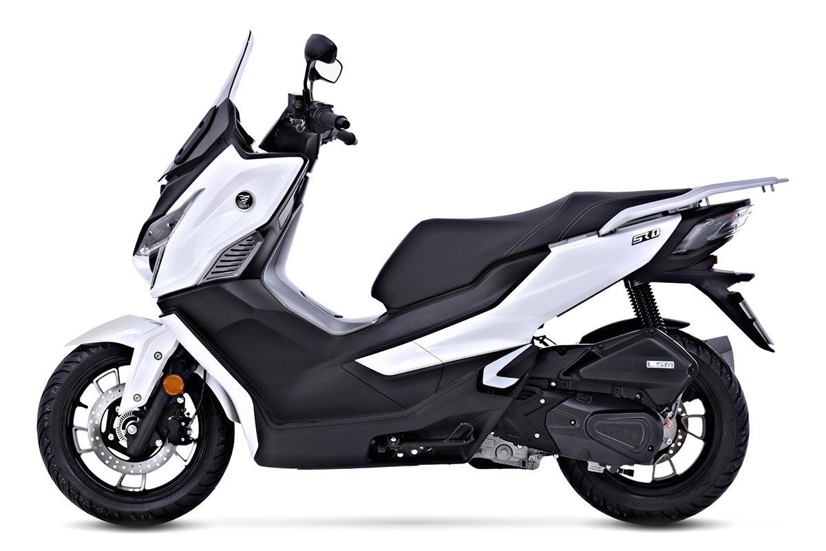 VOGE SR 1 (bj 2026), Industriparken 21
DK-2750  BALLERUP, DK, Scooter, Bedrijf, C. Reinhardt A/S