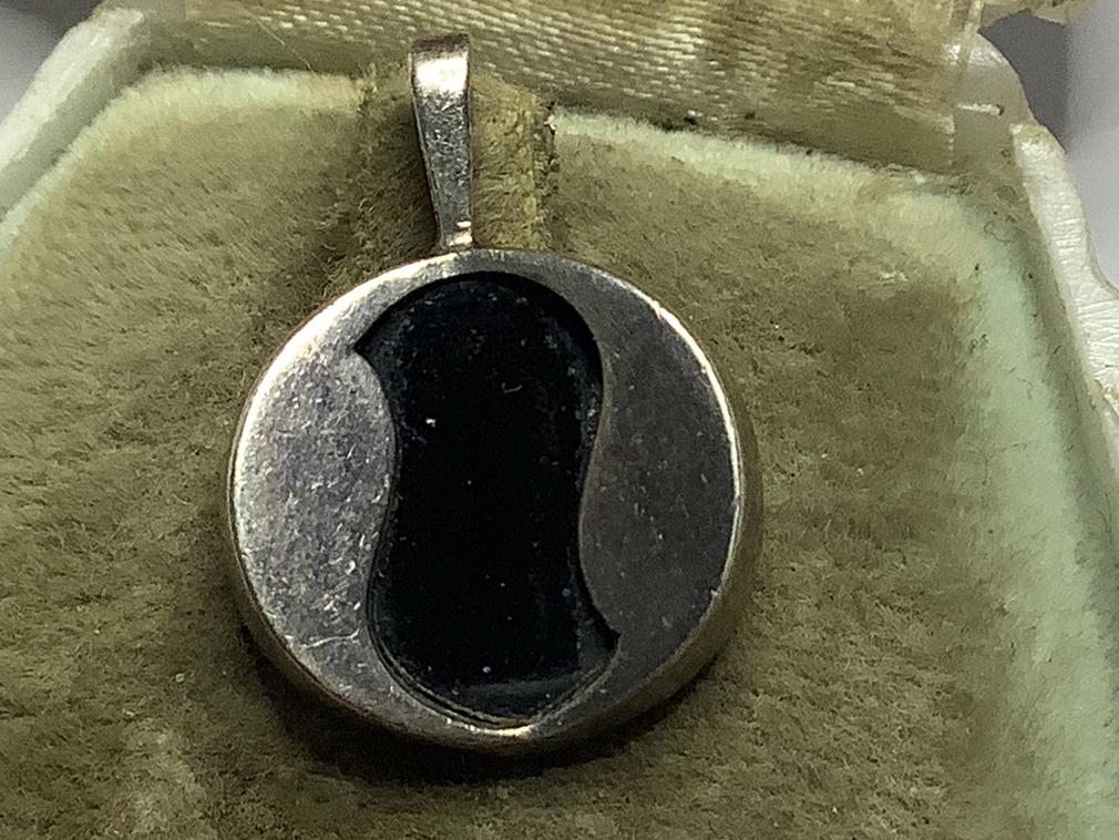 PRACHTIGE  ZILVER 925 DESIGN HANGER MET ONYX EDELSTEEN, Sieraden, Tassen en Uiterlijk, Antieke sieraden, Verzenden, Zilver, Hanger