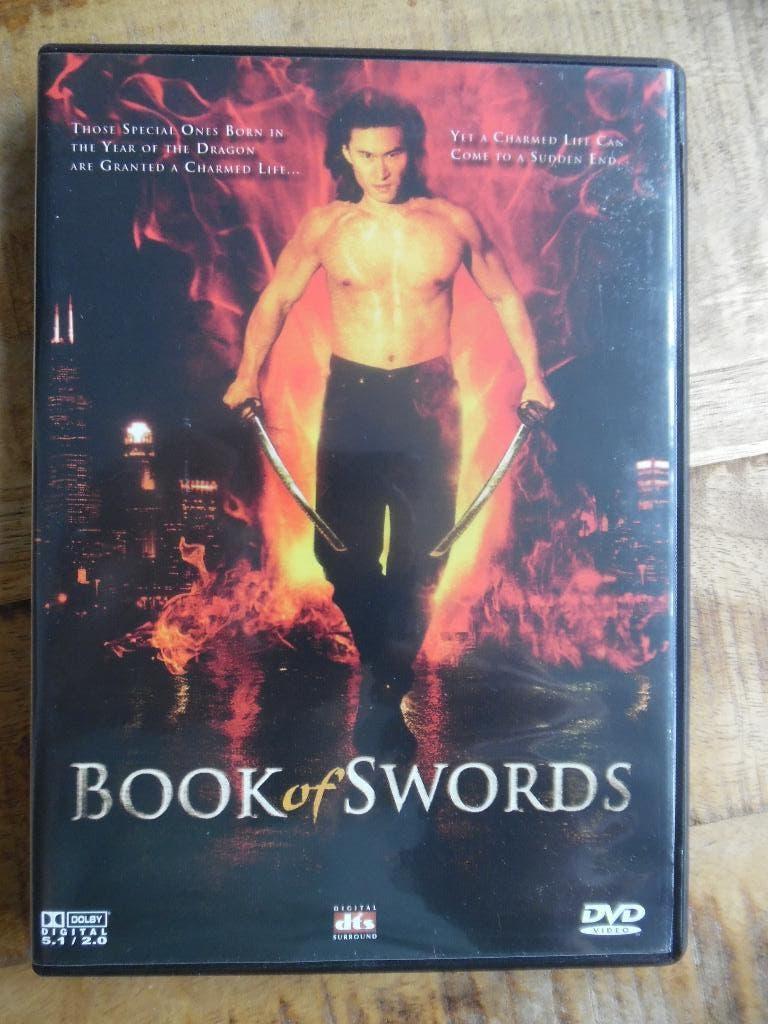 KUNG FU MARTIAL ART - BOOK OF SWORDS -, Alle leeftijden, Ophalen of Verzenden, Gebruikt, Overige gebieden