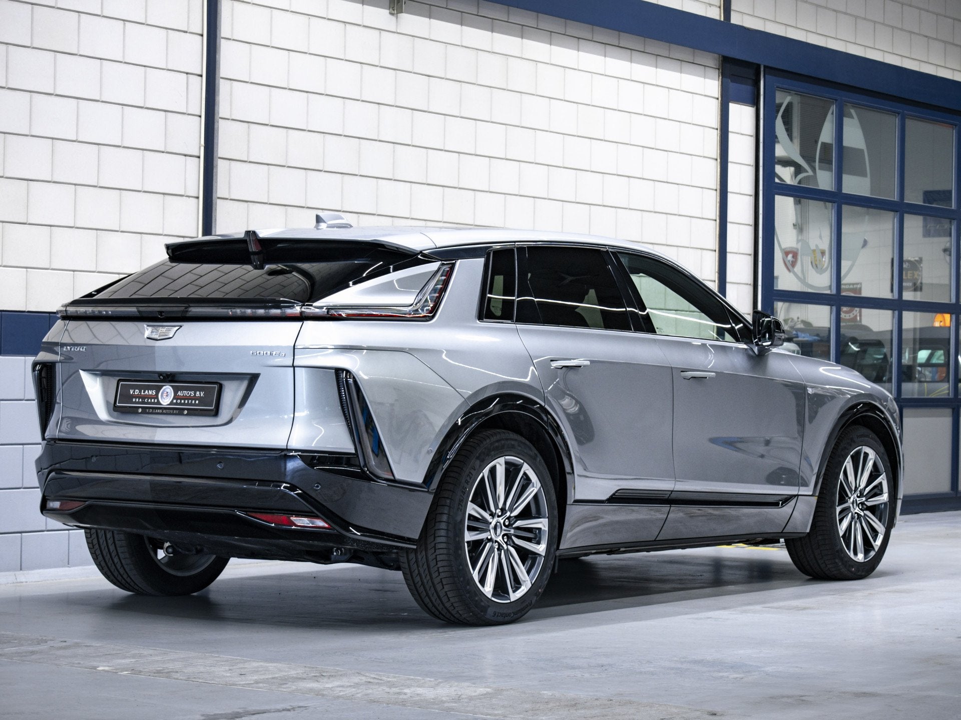 Cadillac Lyriq Sport 600 EV / Juniper Interior (bj 2025), Auto's, Gebruikt, Leder, 1588 kg, Blauw
