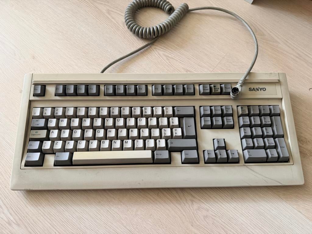 Sanyo XT toetsenbord, Computers en Software, Vintage Computers, Ophalen of Verzenden