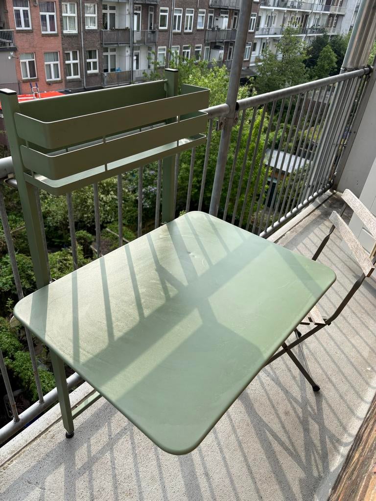 Balkonset: inklapbare metalen tafel en bistro stoeltjes, Ophalen, Gebruikt, Rechthoekig, Metaal